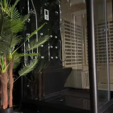 Love hotel Eau Bon'heure Bassee